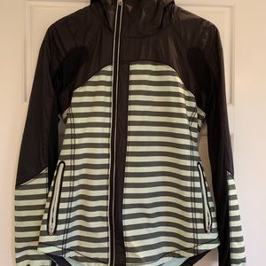 Lululemon Get up and Glow Jacket